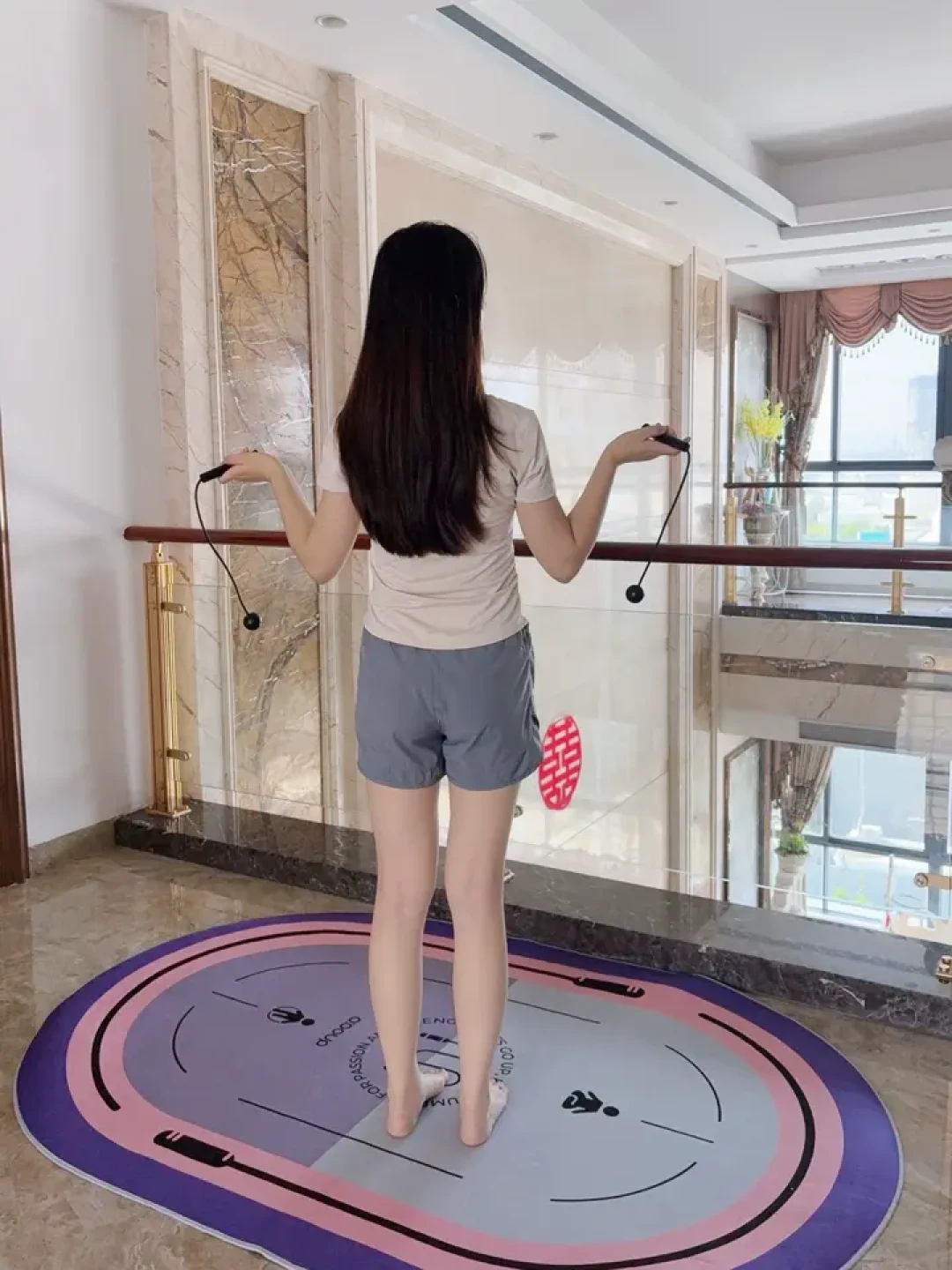 跳绳搬回屋里之前，先把