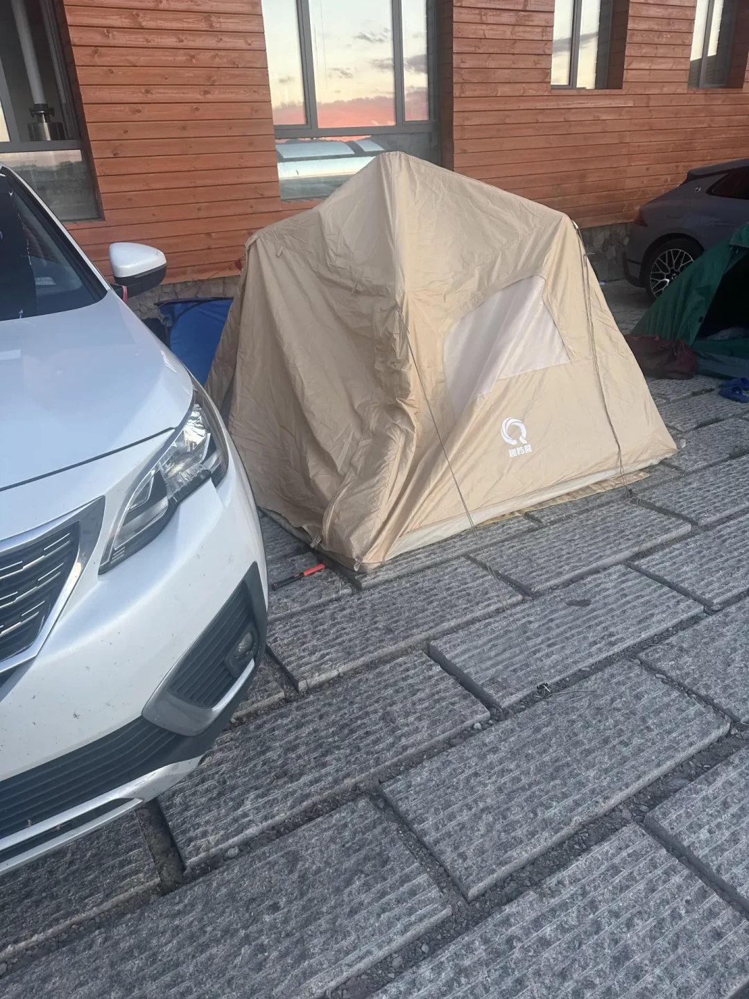 双11充气帐篷跌破千元:看过凌晨塌房帖的人,入秋下单前想清楚4件事