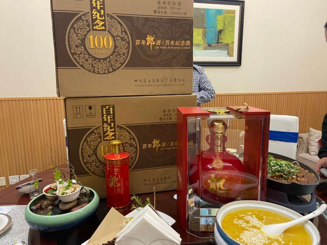 一句“酒质秒杀飞天”，把评论区问成“私您了”：双11前，红运郎先分清这六瓶