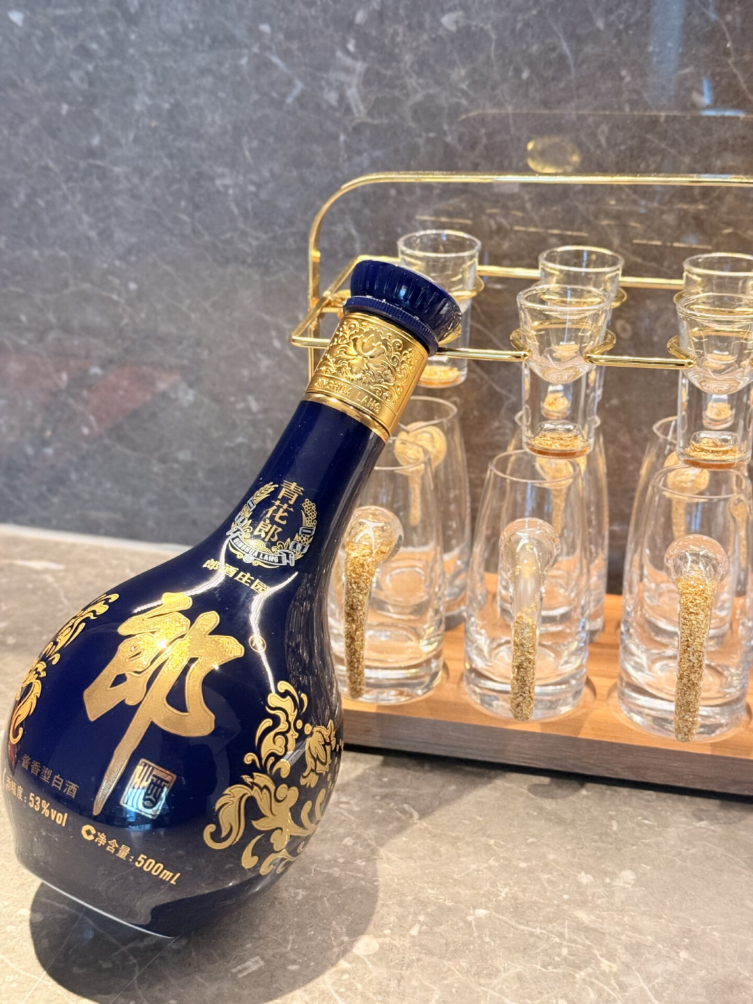 有钱也不一定买得到:郎酒的三款洞藏老酒,到底哪张卡能取?