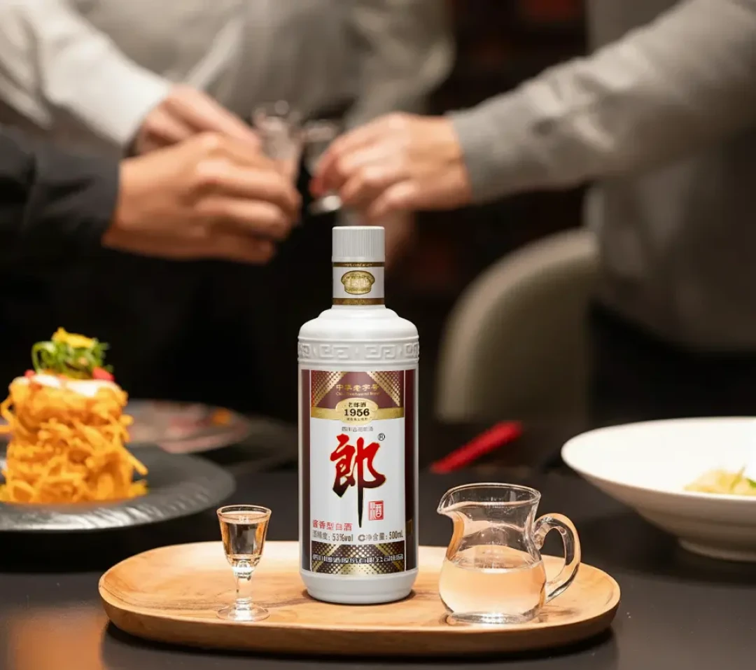 老郎酒1898回来了：一百出头一瓶，家里那瓶旧的先别卖