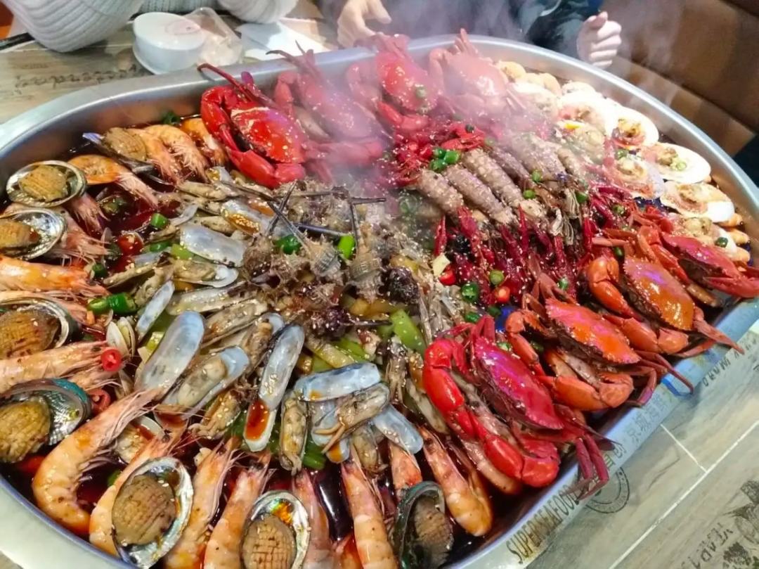 别等剩菜放凉了:450组检测数据说透,冰箱里真正该扔的只有4类