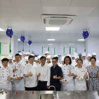 塘口19块一斤、山姆65块一条、日料店58块一碗：天凉第一口烤鳗鱼下嘴前，肉食者先把这三笔"鳗账"算清