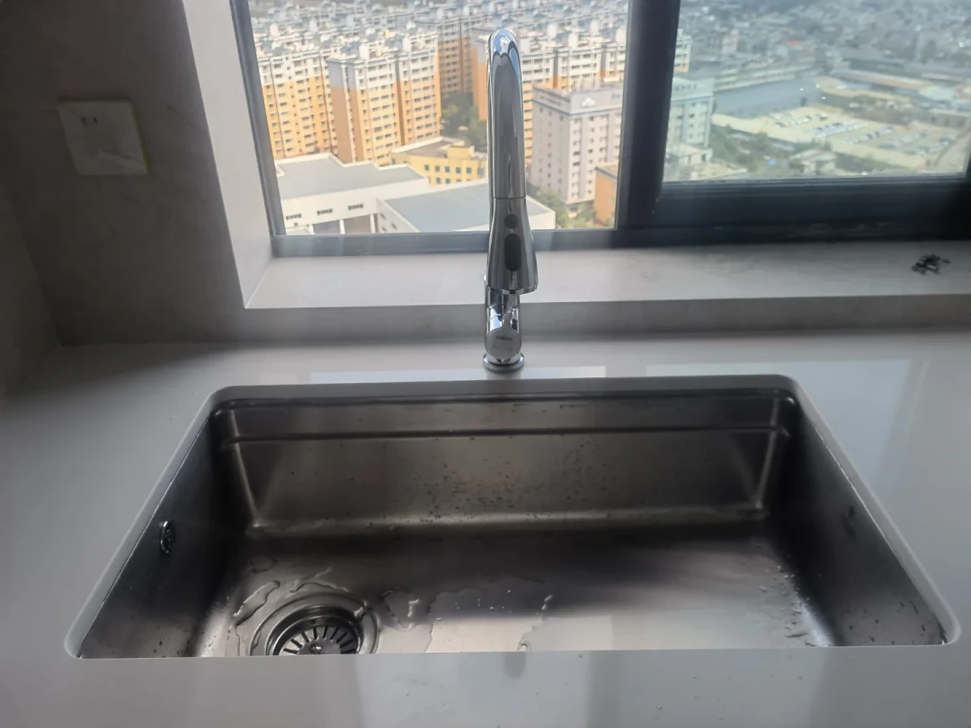 门店2400、团购500、贴牌店更低：一只欧琳水槽的四条渠道价格梯，双11下单前先看清