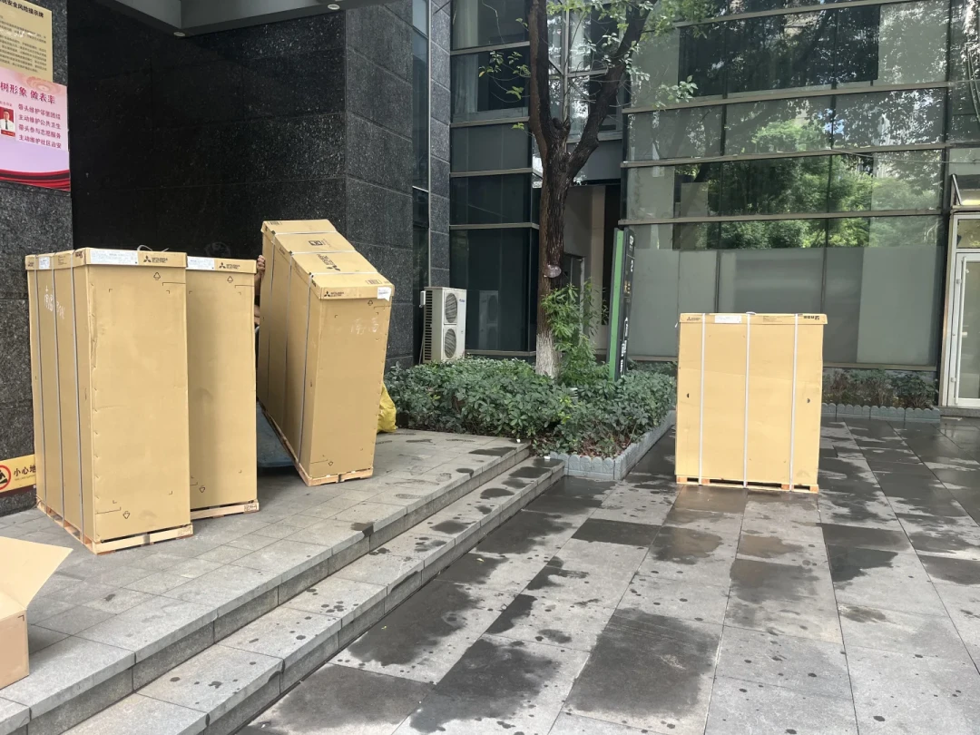 售后说“这正常”、经销商说“能换尽量换”:签三菱电机中央空调前,把外机产地这行字写进合同