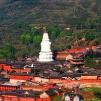 五台山75米大白塔闭关3年重新亮相，700年古塔焕新