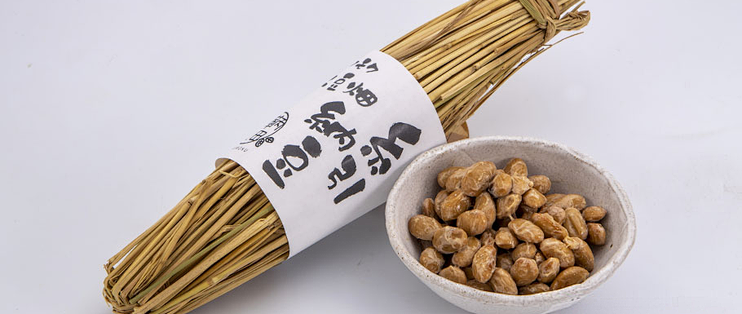 "臭脚丫子味" 的纳豆，终于吃上了，聊聊真实体验和正确打开方式