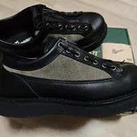 Danner"偏大"和"偏小"的帖子都是真的：对完15帖尺码账，产线、宽度、鞋垫三个变量才是错码的根
