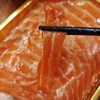 冰鲜三文鱼鱼腩中段400g：GB10136可生食，性价比拉满