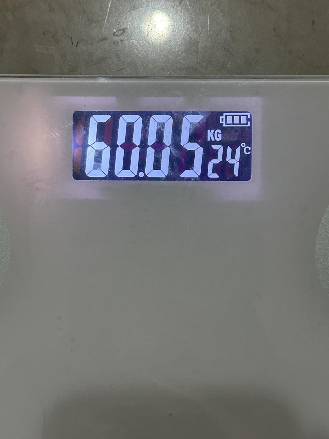 想认真控制饮食,第一步不是算热量,是先称7天体重