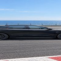 40多万跌到8万：被"华为初恋"极狐阿尔法S HI打动之前，先对完这三本账
