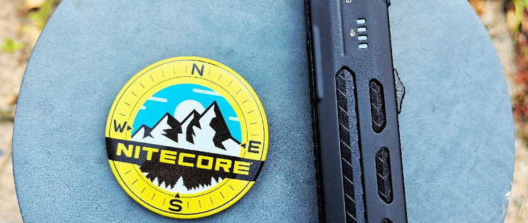 奈特科尔EDC15双光源手电测评