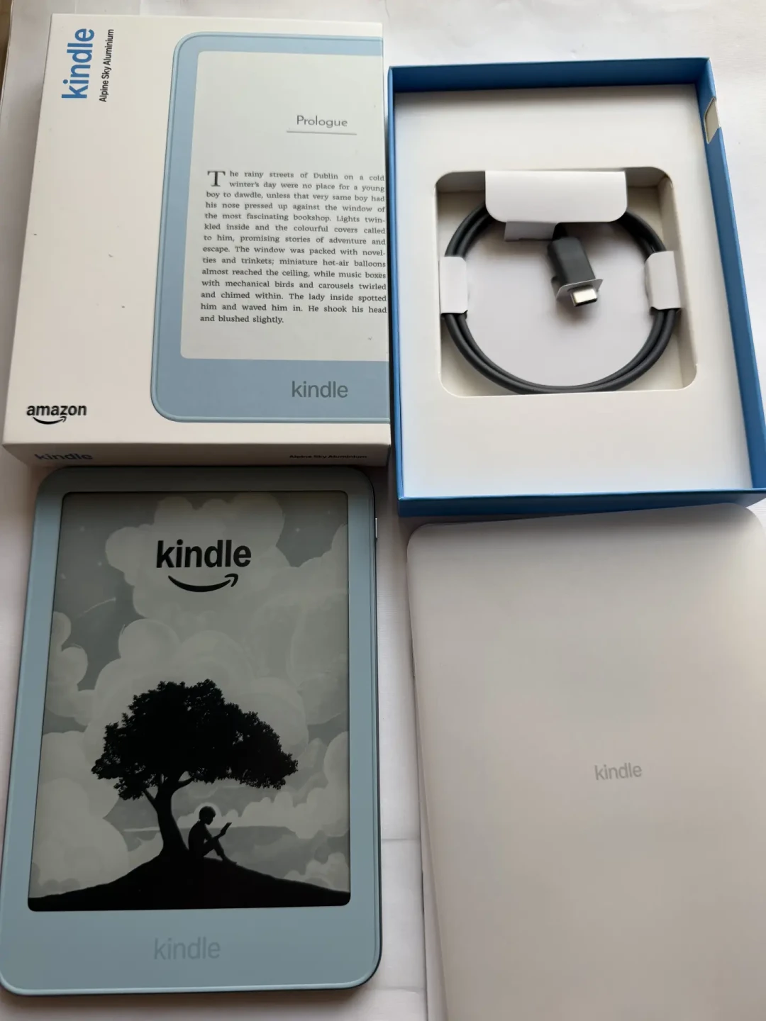 「一台小紫顶两台小绿」加价帖撞上「美亚3.7分」换新帖:想要2026款Kindle,下单前把价格、品控、固件、窗口四本账对完
