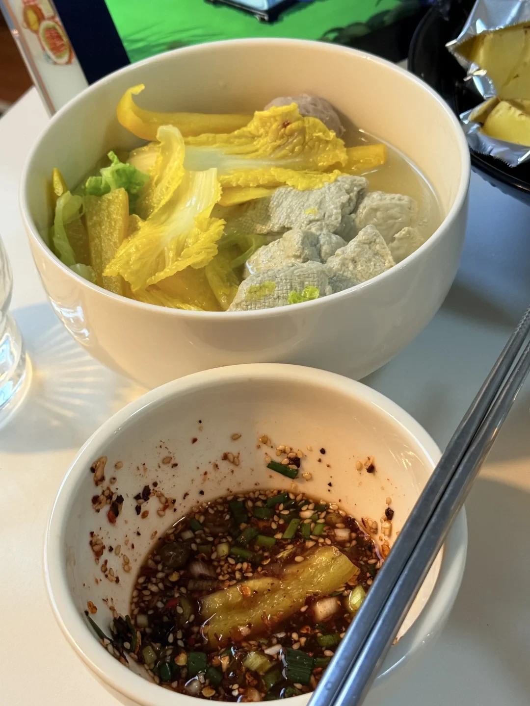 秤不动、早起肿,可能真不是你吃多了:我把全网爆款