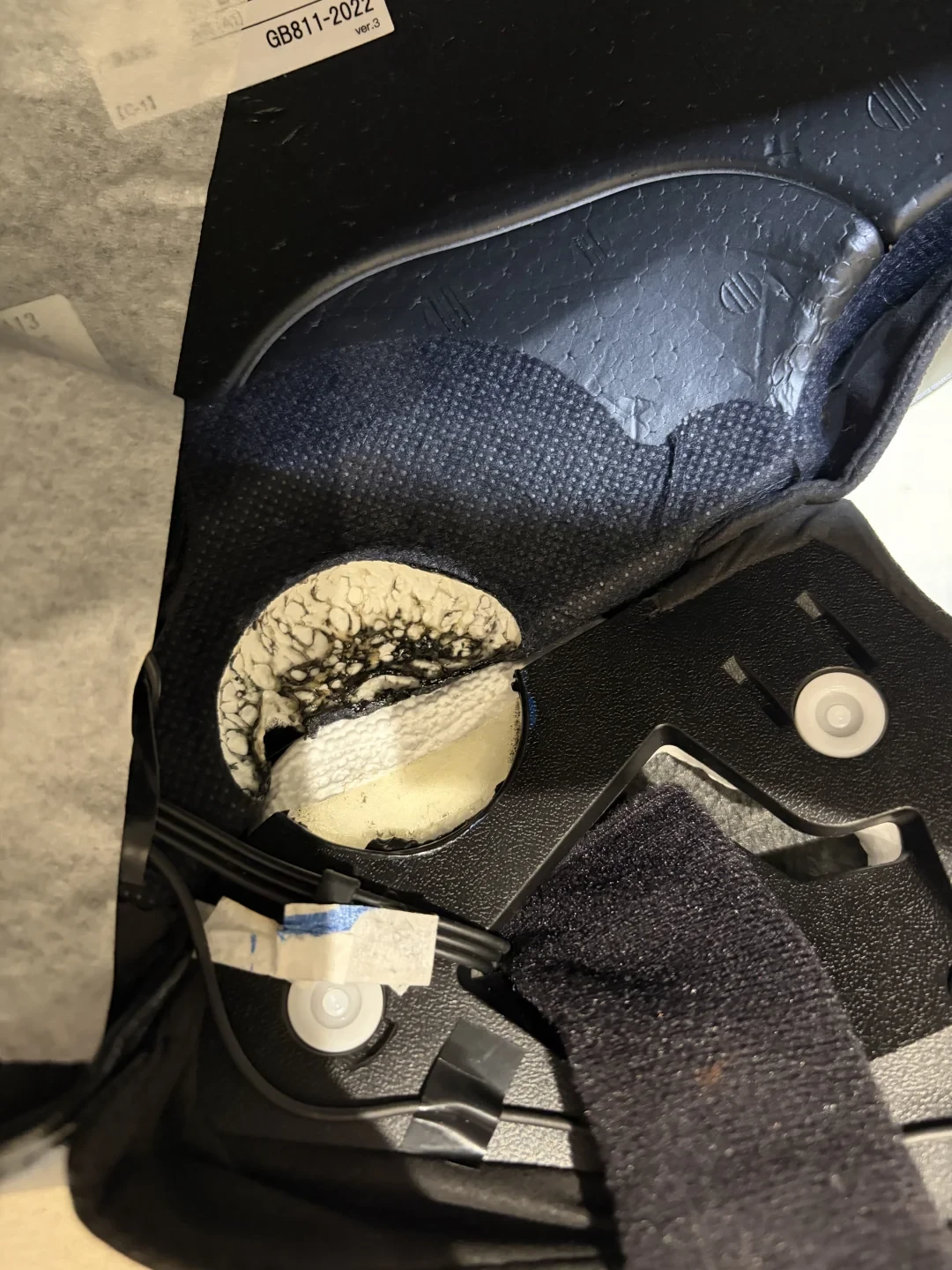 双11,SHOEI车主开始分第二笔账:全盔找槽、复古拆槽,品牌先问队友戴什么