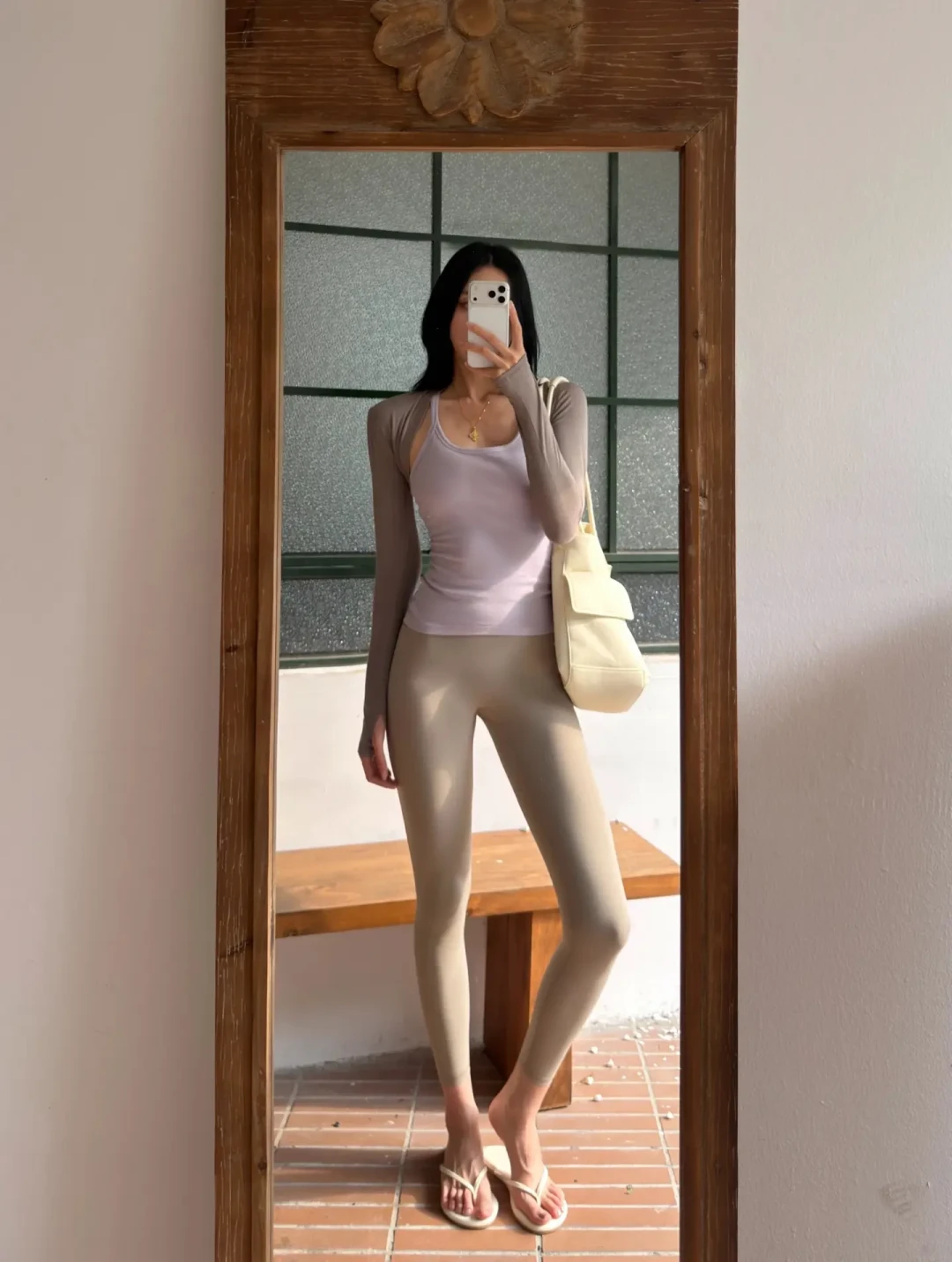 一套健身服直奔火锅局,得体的关键就这三条规则