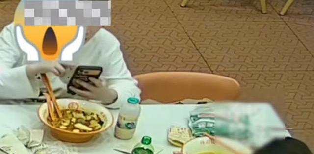 实付0.6元吃完两份杨国福，拔自己头发申请退款：店家查了监控拒了两次