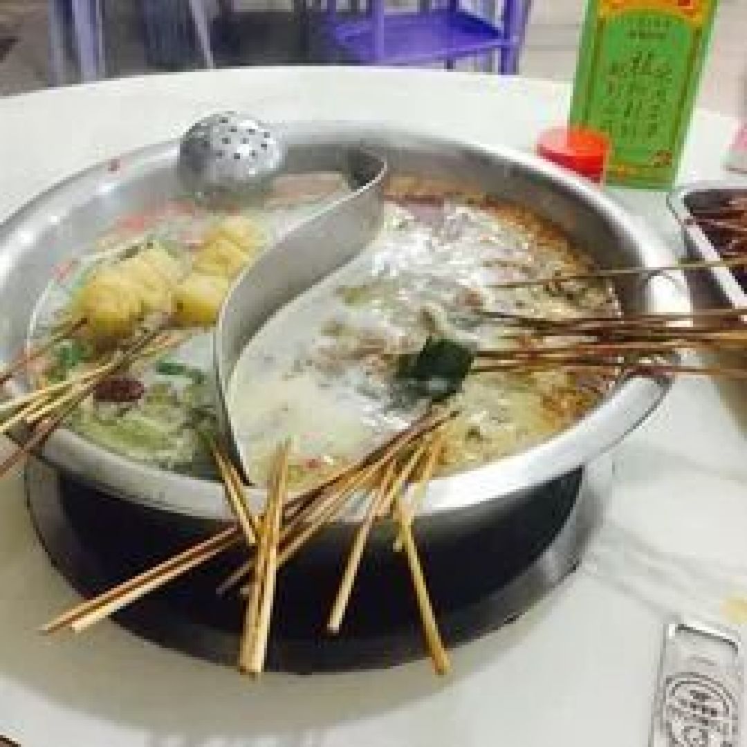 实付0.6元吃完两份杨国福,拔自己头发申请退款:店家查了监控拒了两次