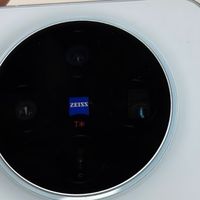 直屏影像新标杆：vivo X500 Pro 是4666元档人像长焦首选