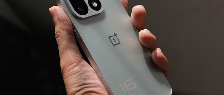 一加16的1TB卖断货，但证明不了你该买1TB