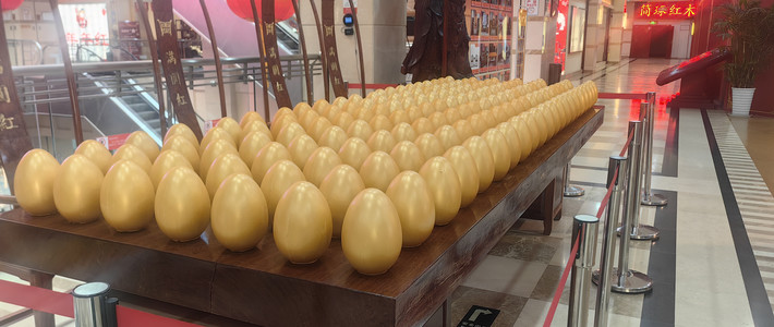 砸一颗金蛋保底200万？央视曝光的砸金蛋骗局完整剧本：陷阱是AI视频精准推到老人眼前的