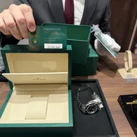 大阪专柜连吃三场"没货"，名古屋全城唯一一块全新被拿下：今秋"去日本买劳力士"这波，我把汇率、库存、海关三本账对完——热门款劝退