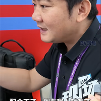 张雪谈自动驾驶两轮电动车：有点搞笑 一刹车我人就倒了