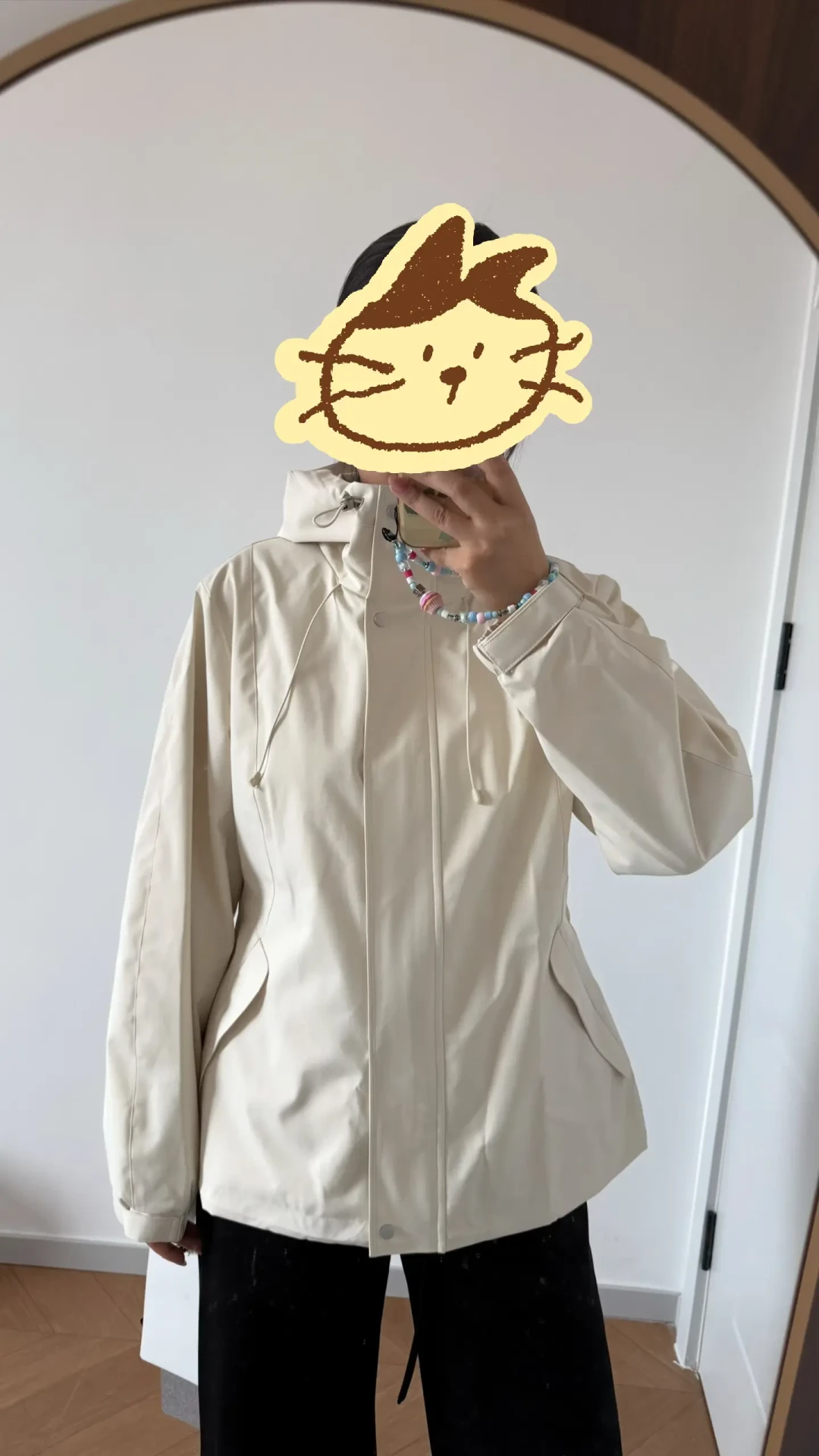 “微胖显瘦冲锋衣”20条里8条同一品牌:双11前先别抄作业,看版型三组数