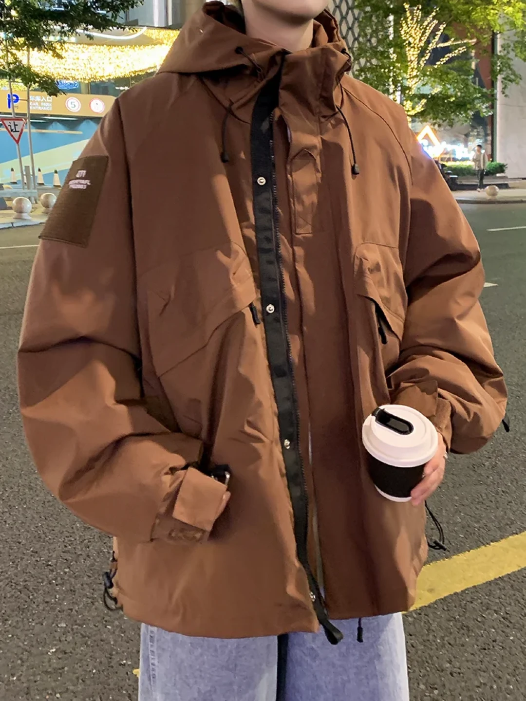 “微胖显瘦冲锋衣”20条里8条同一品牌:双11前先别抄作业,看版型三组数