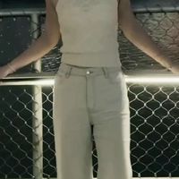 蛮腰纪杏子灰加绒微喇牛仔裤秋冬实测
