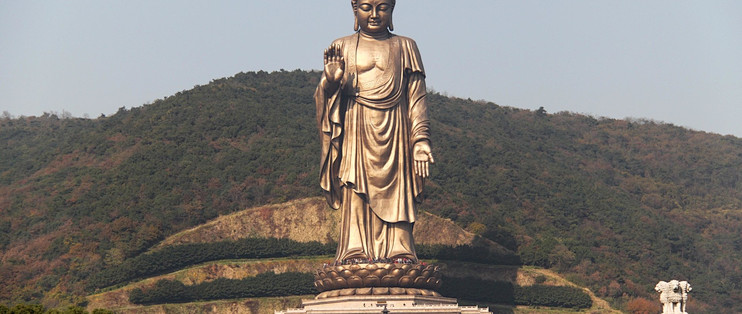 灵山大佛脚下是1300年古寺，景区却只建了20多年