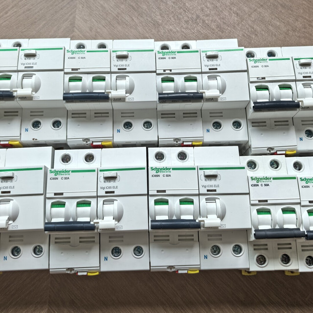在实体店花1100买到假施耐德：双11囤空开，这三道验真关别再跳