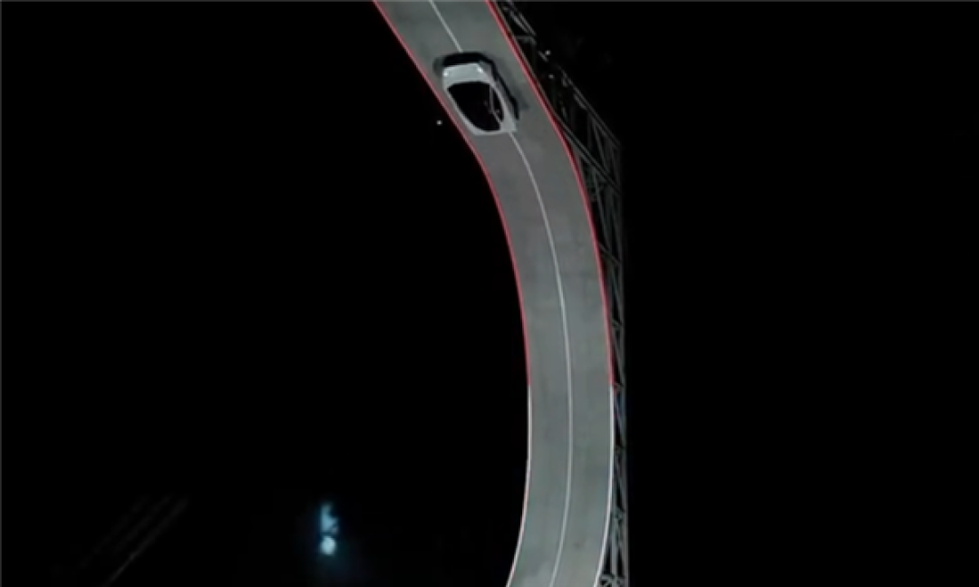 理想硬哥发文评价新款特斯拉Roadster：面目全非了