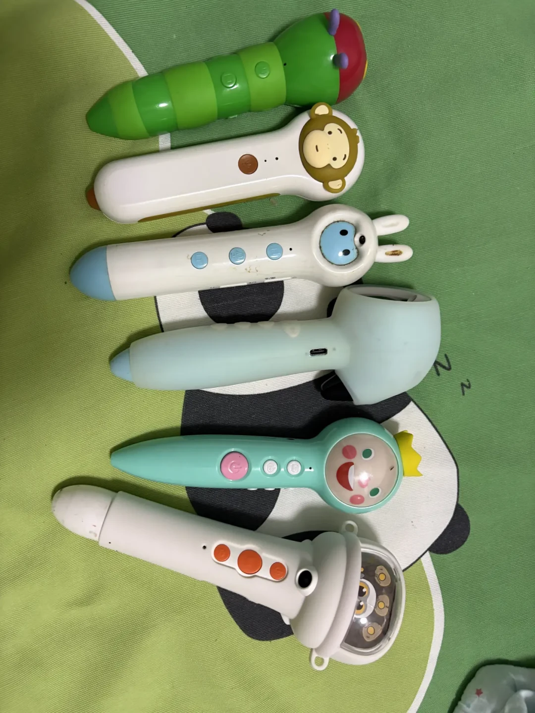 一支费钱一支费妈：小蝌蚪和毛毛虫的半年双笔实测，双11前正好能用上