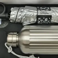 咸鱼大量流出全新华为户外出行礼盒套装，含大容量保温杯和晴雨伞