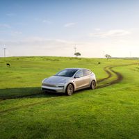 全网传的“特斯拉召回”,文件里没写召回俩字:Model Y L塌屁股,换弹簧只是开头