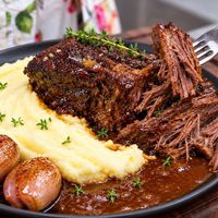 假牛肉团伙被端掉，秋季炖牛肉攻略已就位 | 牛肉10.16日报