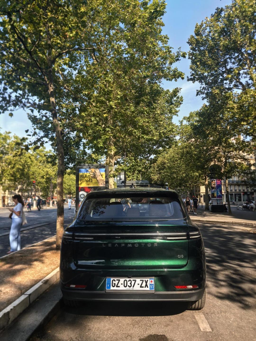 国内卖不动的车,欧洲半年卖了2万台:最省的零跑在巴黎搭了史上最大展台