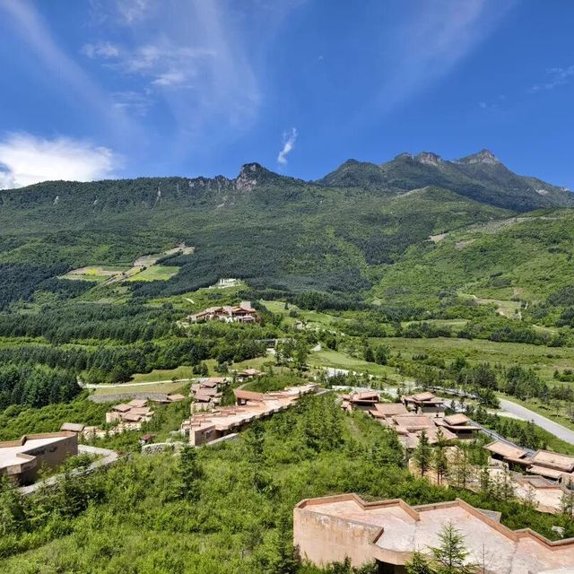 667元一晚住九寨沟悦榕庄，彩林季的3晚1999该不该冲