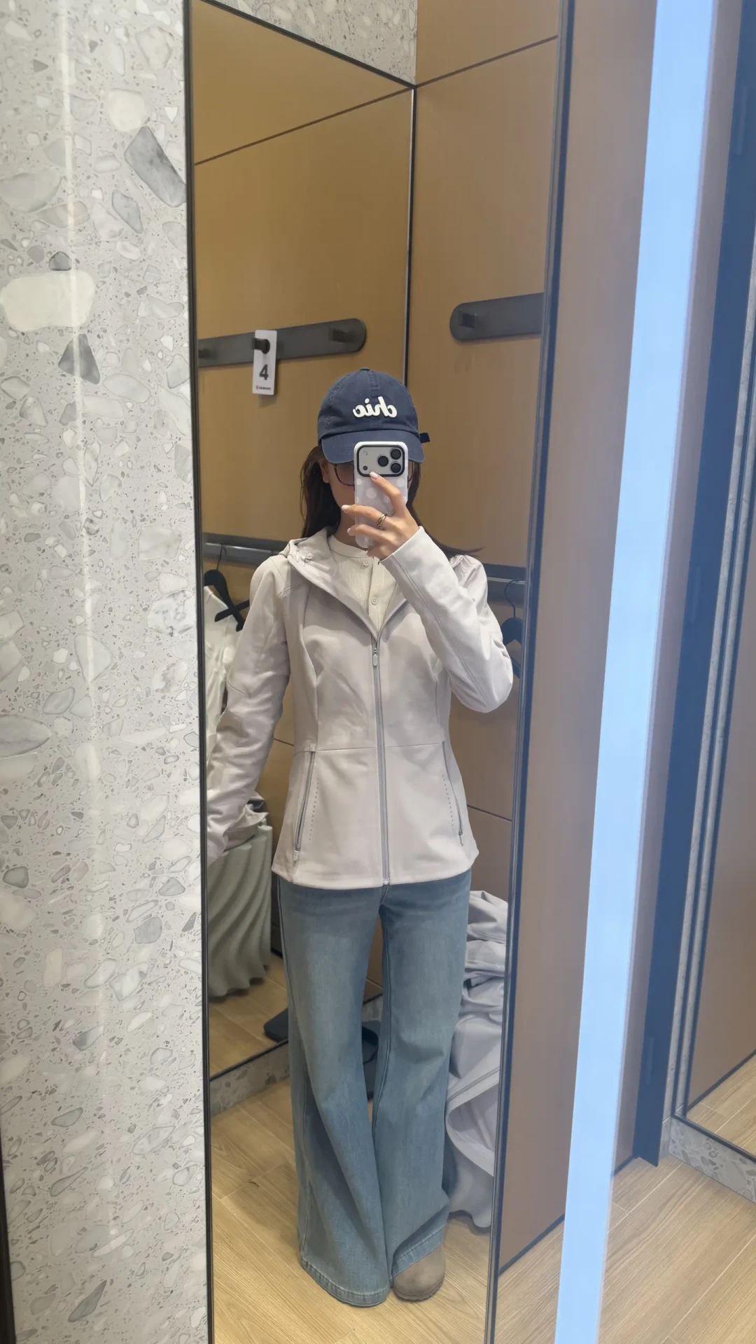 满屏的