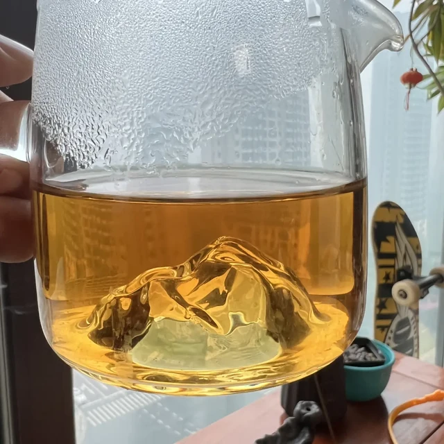 试饮是口粮级，大罐是茶叶蛋素材：同款经典58，两种茶