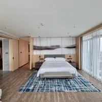 广交会酒店“合法”翻倍，约谈按不住价：二三期的房先想明白这3件事