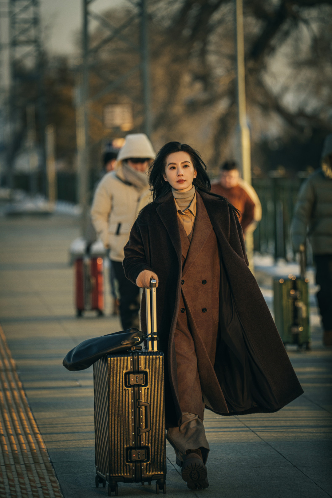 《醉梦》开播24小时账本：广告从3个掉到1个、“开分6.4”帖却发于开播前——先看完真实口碑45条高赞，再决定开不开