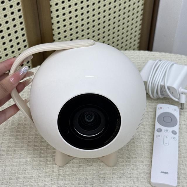 变焦和竖屏全塞进1599元：坚果MIGO的香与坑，下单前得掰清
