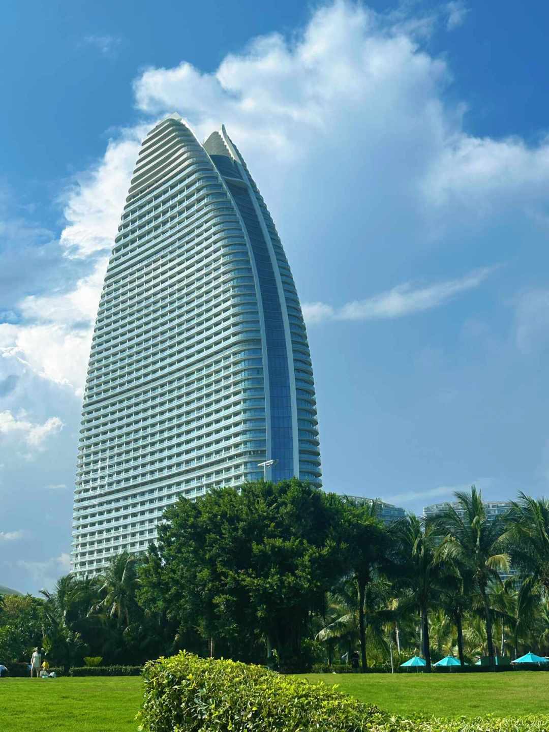 亚特兰蒂斯淡季房价腰斩，带娃该冲还是再等