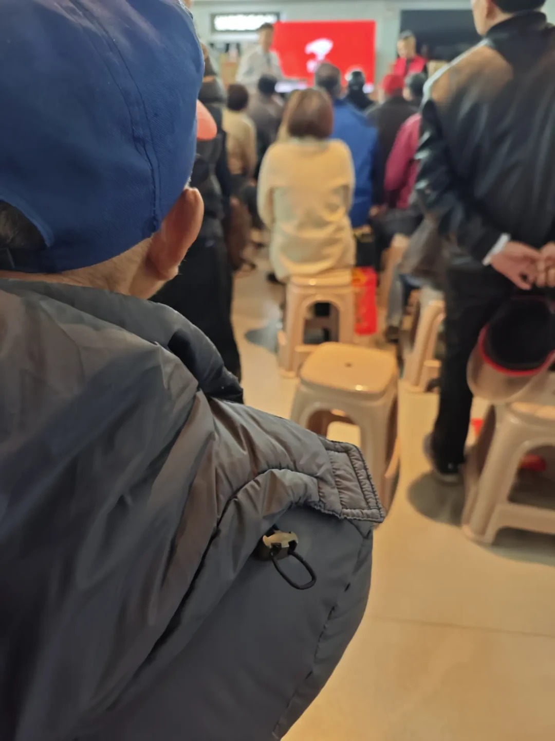 下班回家师傅正在装：3999现结的欧琳净水器，退款作业可以这样抄