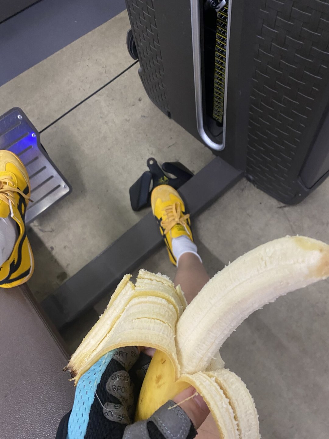 晚上练不动?数数距离午饭过了几个小时