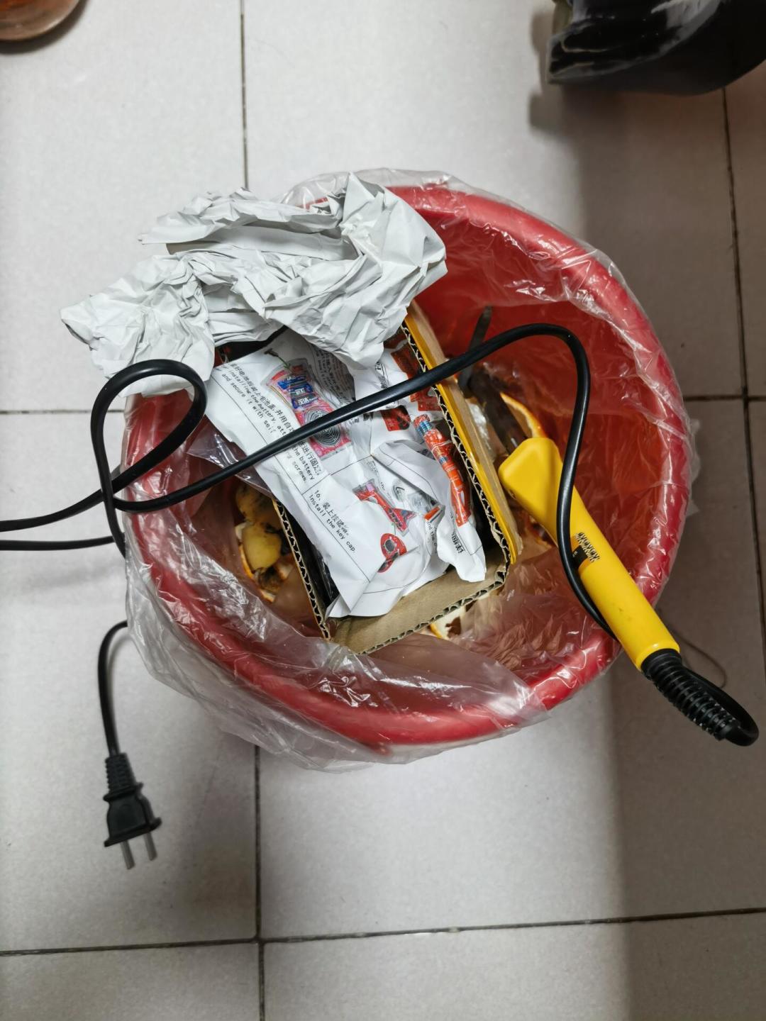 自己焊一台收音机,评论区全在问