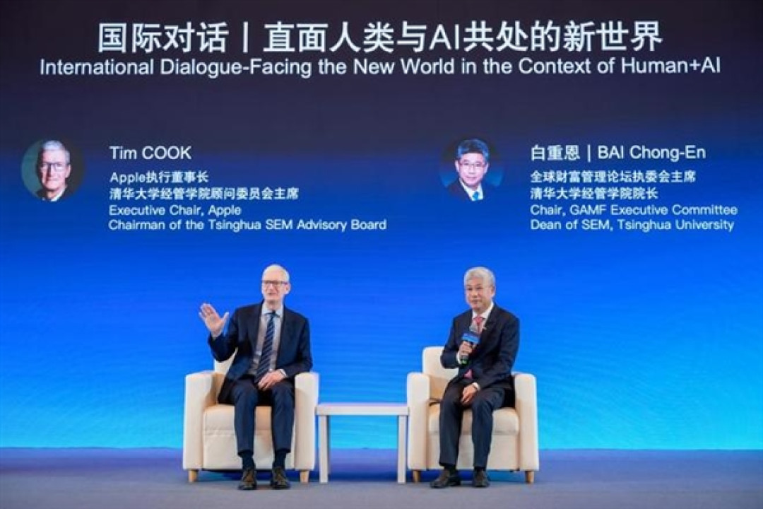 库克又来中国了!卸任CEO后首访:最触动他的竟是中国人对的AI热情
