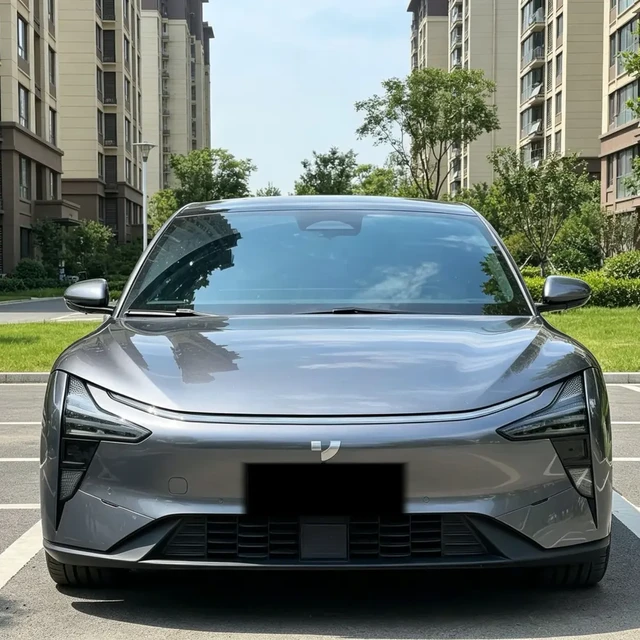 重整一年后，极越一个月还在“卖”39台新车：11.98万的库存07对折背后，先扣三笔暗账